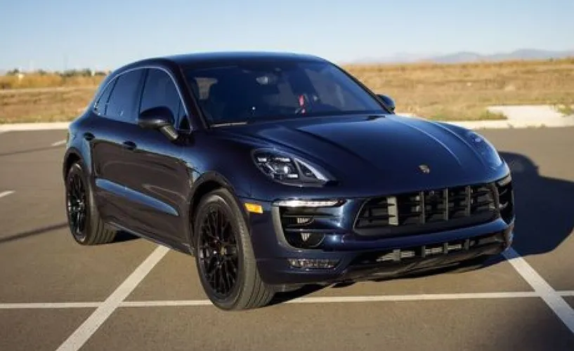 Porsche Macen Sport Edition